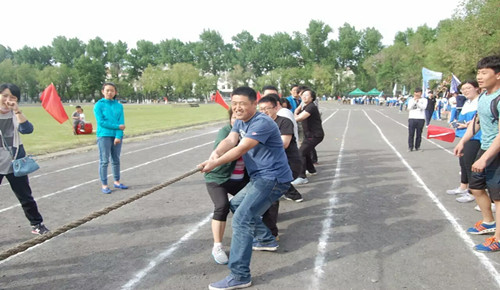 药学院成功举办第三届师生运动会