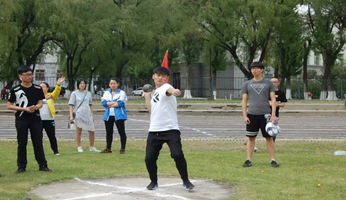 药学院成功举办第三届师生运动会