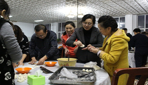 药学院成功举办2016年教职工趣味运动会