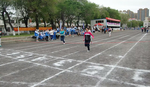 药学院成功举办第三届师生运动会