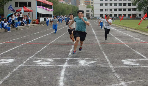 药学院成功举办第三届师生运动会