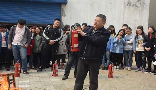 记知识于心中，保生命于危难——药学院防火知识宣讲活动